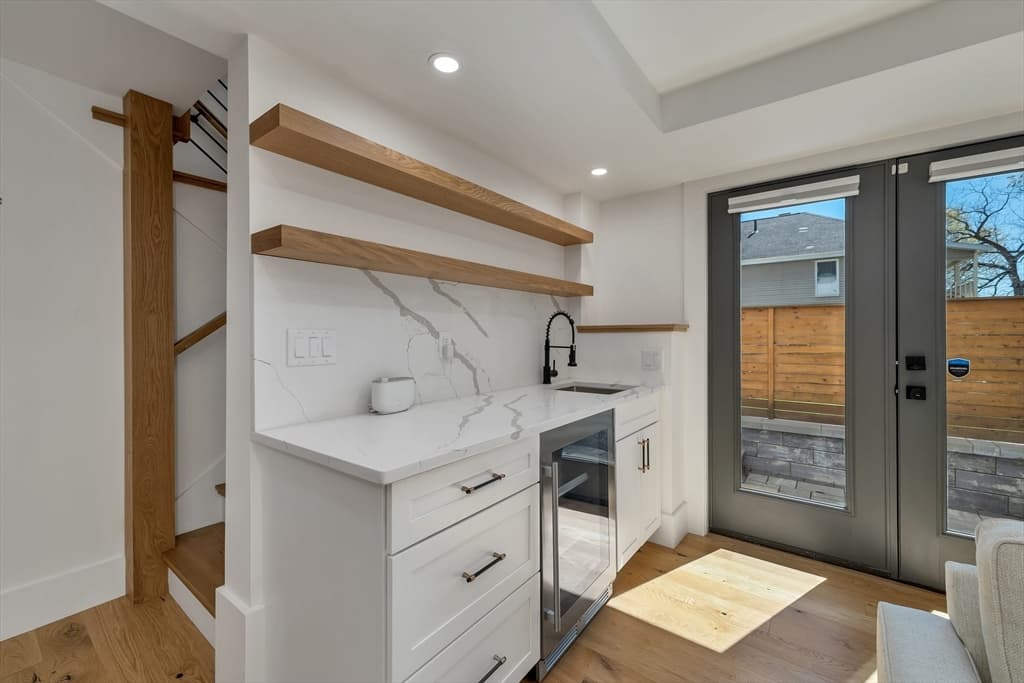 22 Harvard St, Somerville MA 02143 photo 28