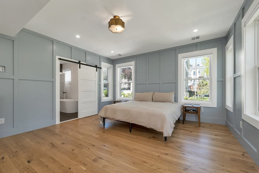 22 Harvard St, Somerville MA 02143 photo 18