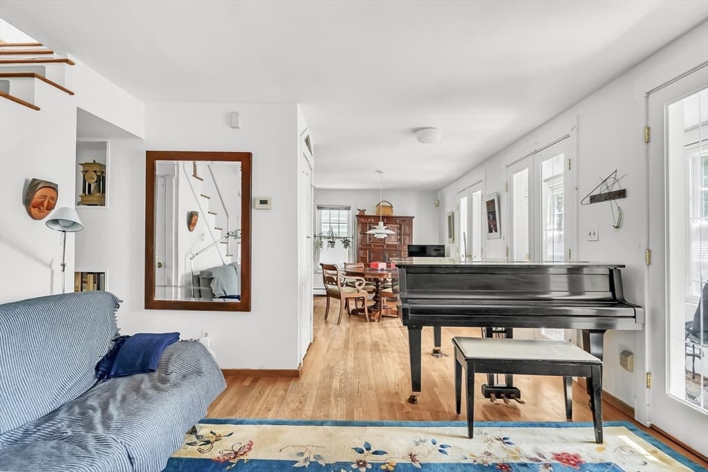 Single Family Residence at 239 Mt Auburn Street, Cambridge MA 02138, Cambridge, photo 6 of 16