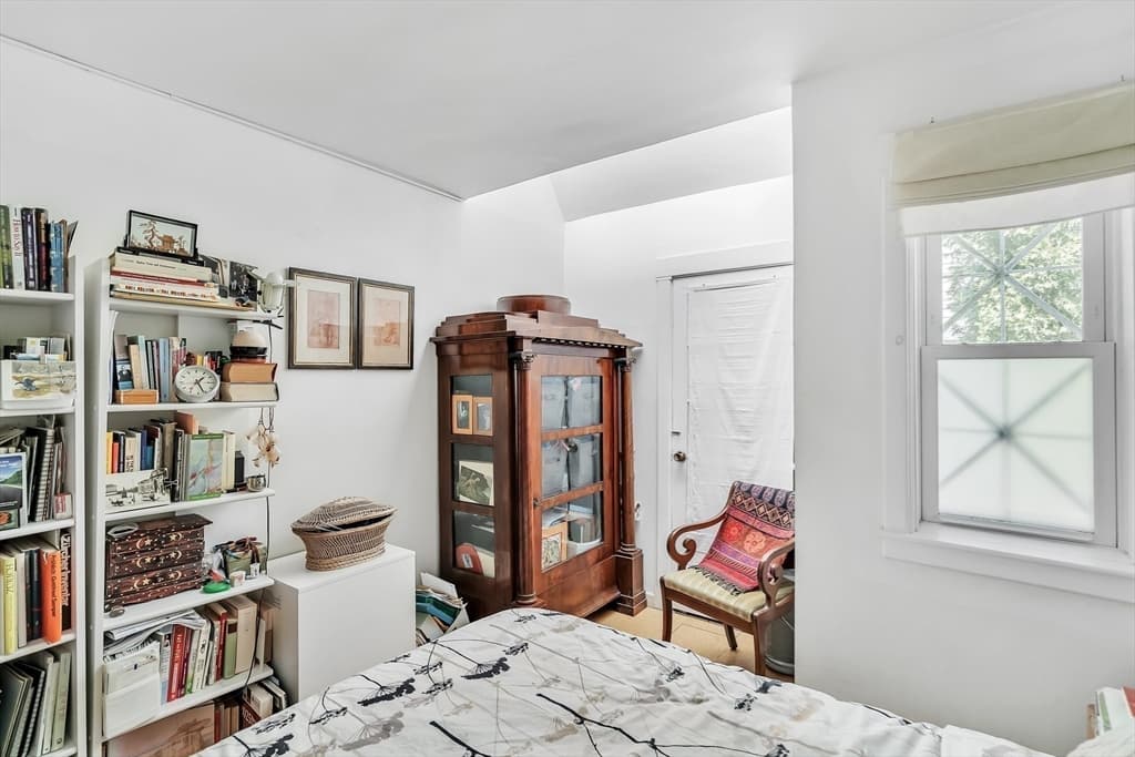 Single Family Residence at 239 Mt Auburn Street, Cambridge MA 02138, Cambridge, photo 9 of 16