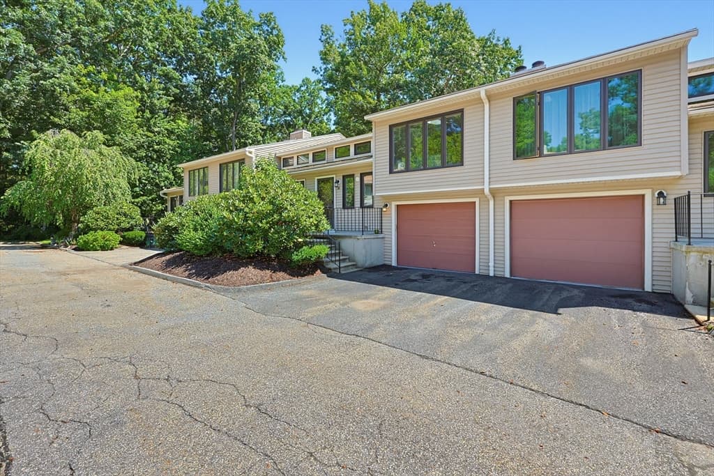 Condominium at 36 Nottingham Rd # 36, Grafton MA 01519, Grafton, photo 2 of 41