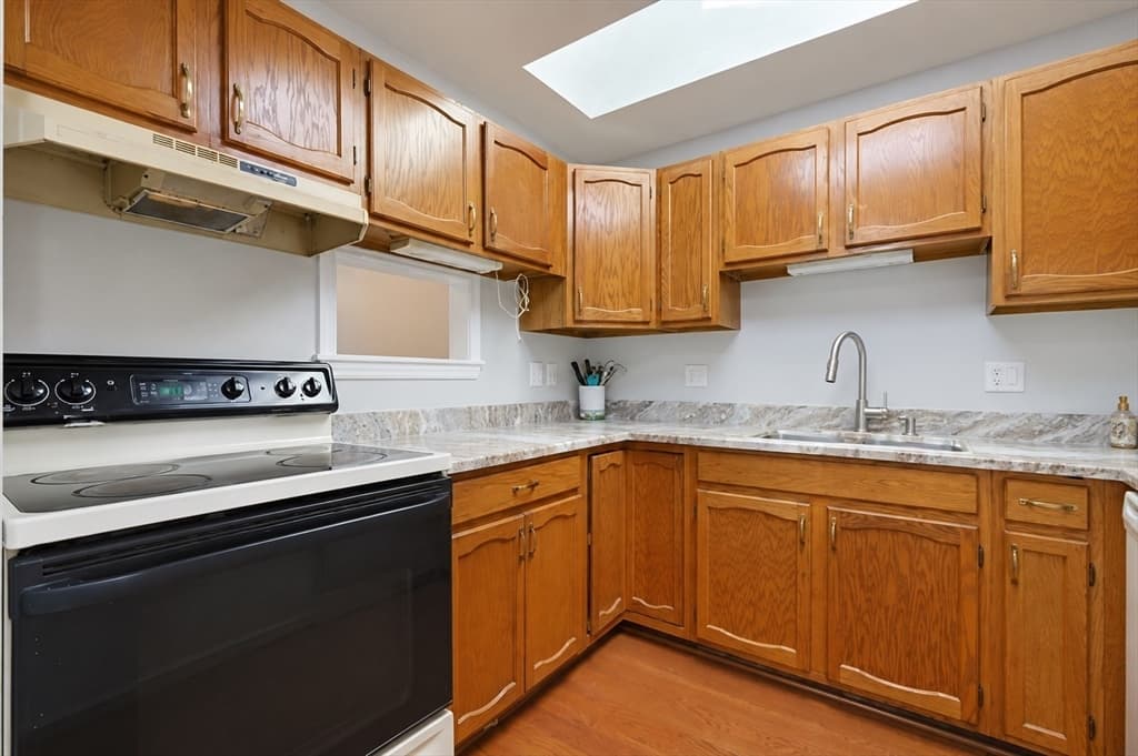 Condominium at 36 Nottingham Rd # 36, Grafton MA 01519, Grafton, photo 17 of 41