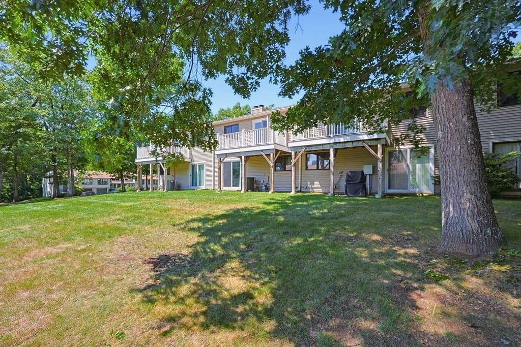 Condominium at 36 Nottingham Rd # 36, Grafton MA 01519, Grafton, photo 36 of 41