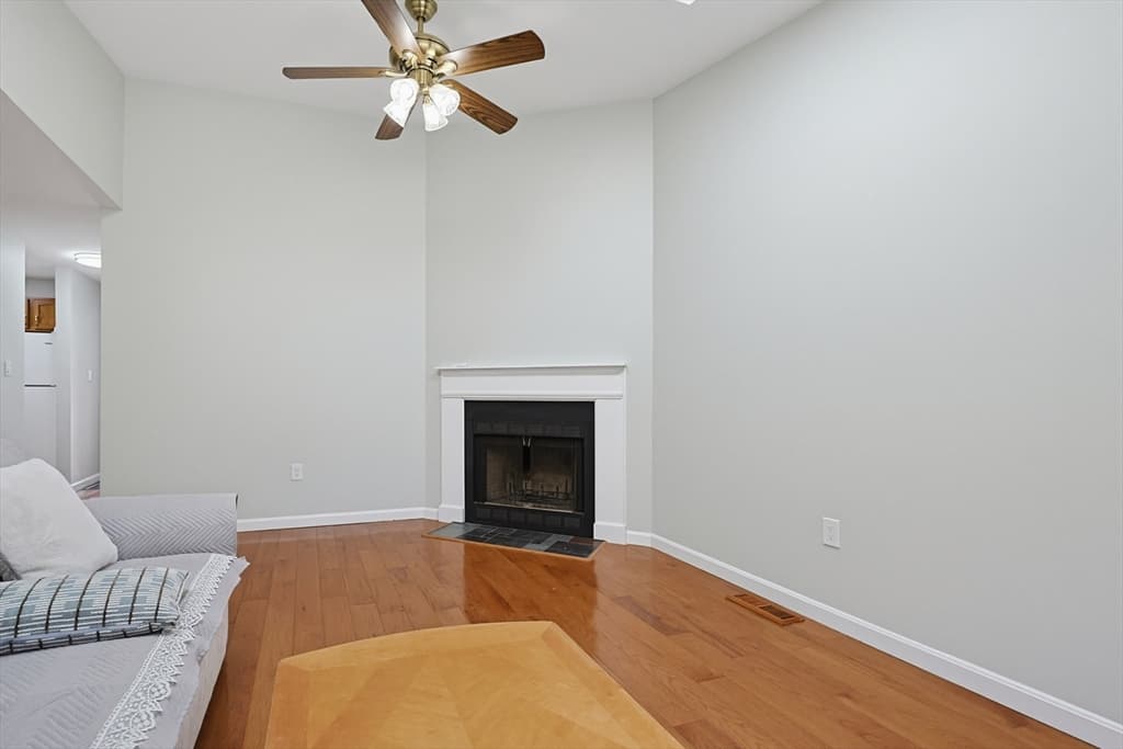 Condominium at 36 Nottingham Rd # 36, Grafton MA 01519, Grafton, photo 9 of 41