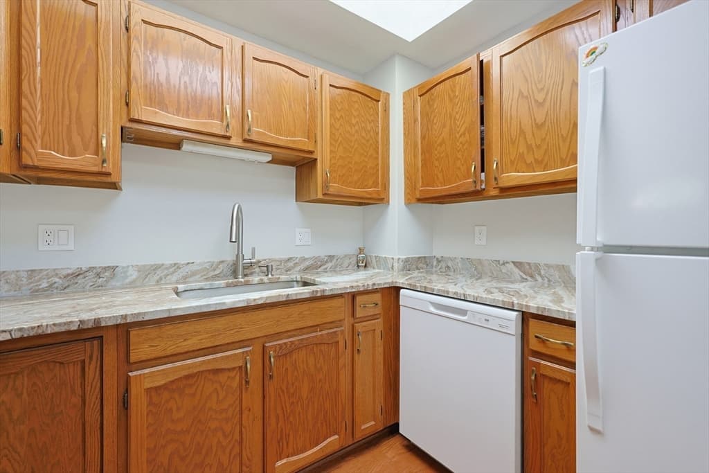 Condominium at 36 Nottingham Rd # 36, Grafton MA 01519, Grafton, photo 18 of 41