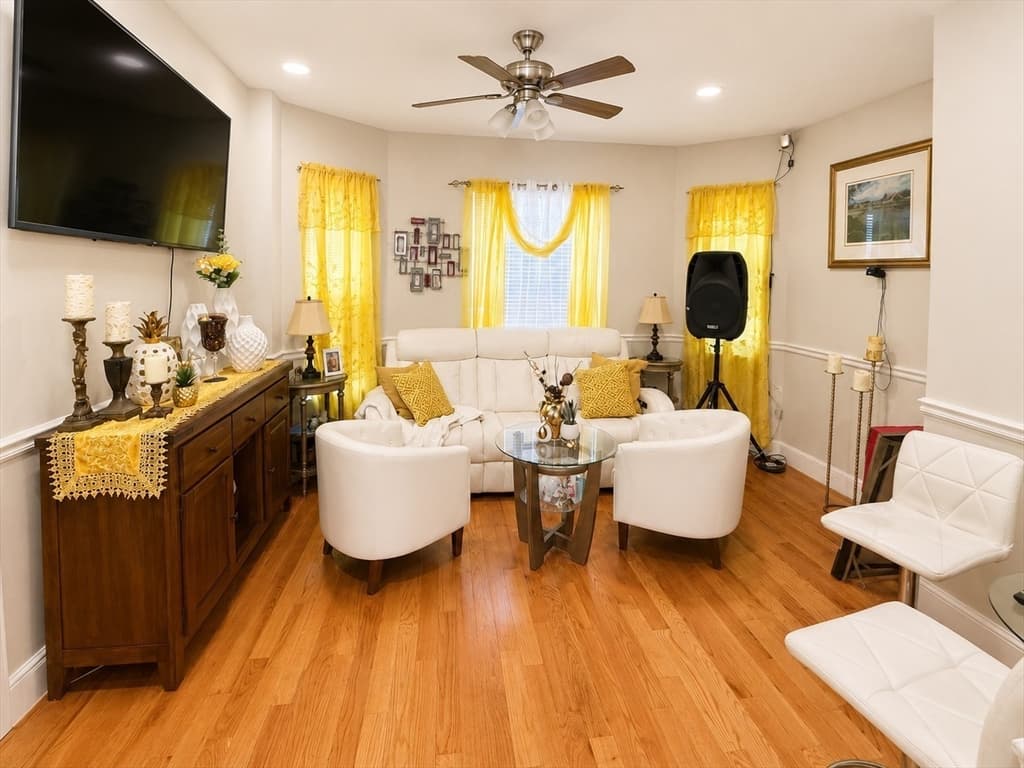 3 Family at 8 Torrey St, Boston MA 02124, photo 5 of 12