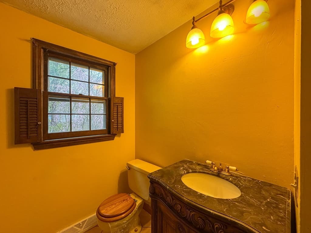 60 White Fox Rd, Agawam MA 01030 photo 11