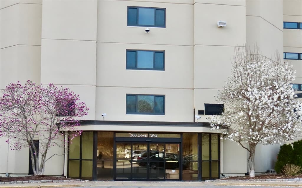 Condominium at 200 Cove Way # 113, Quincy MA 02169, photo 32 of 37