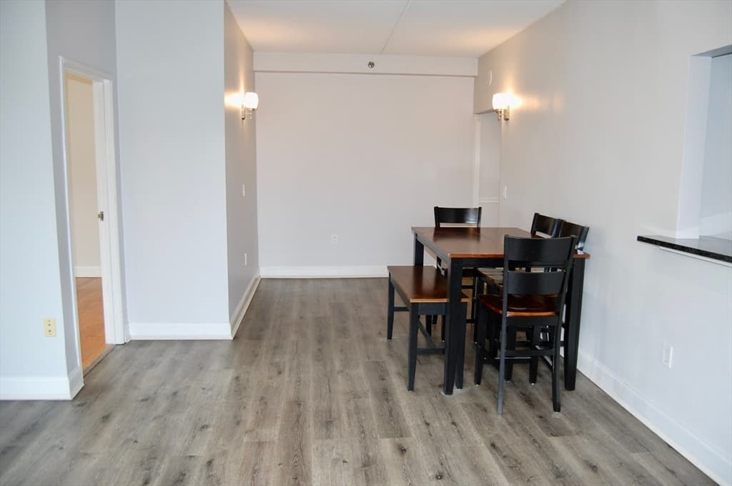 Condominium at 200 Cove Way # 113, Quincy MA 02169, photo 9 of 37