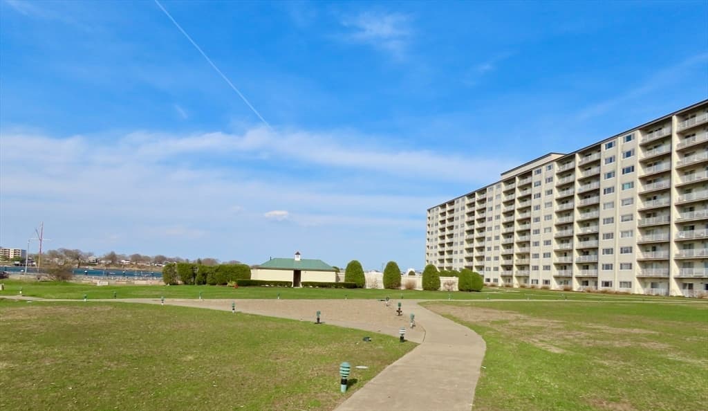 Condominium at 200 Cove Way # 113, Quincy MA 02169, photo 35 of 37