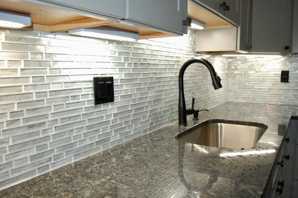 Condominium at 200 Cove Way # 113, Quincy MA 02169, photo 4 of 37