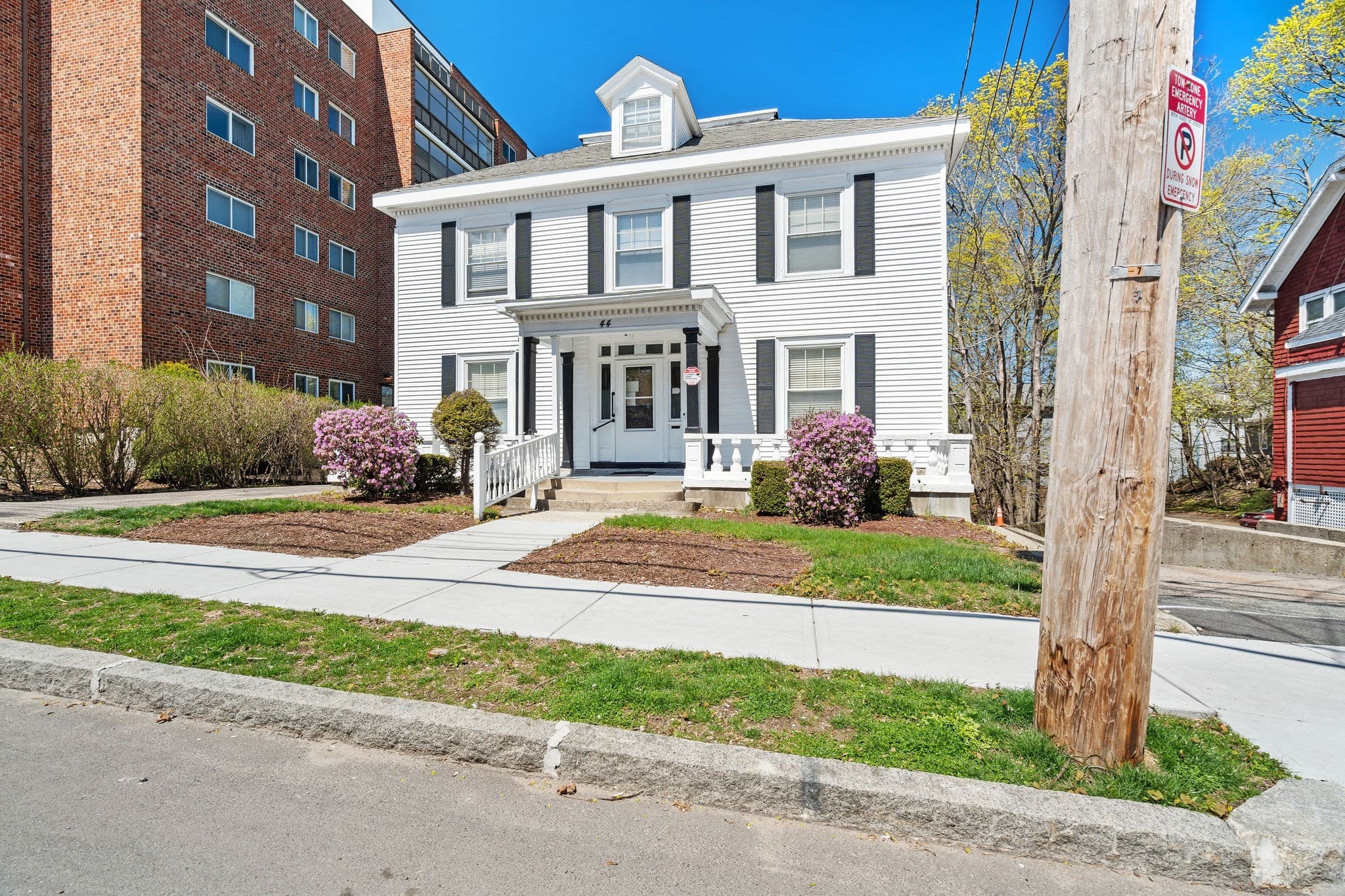 Single Family Residence at 44 Greenleaf St, Quincy MA 02169, photo 5 of 6