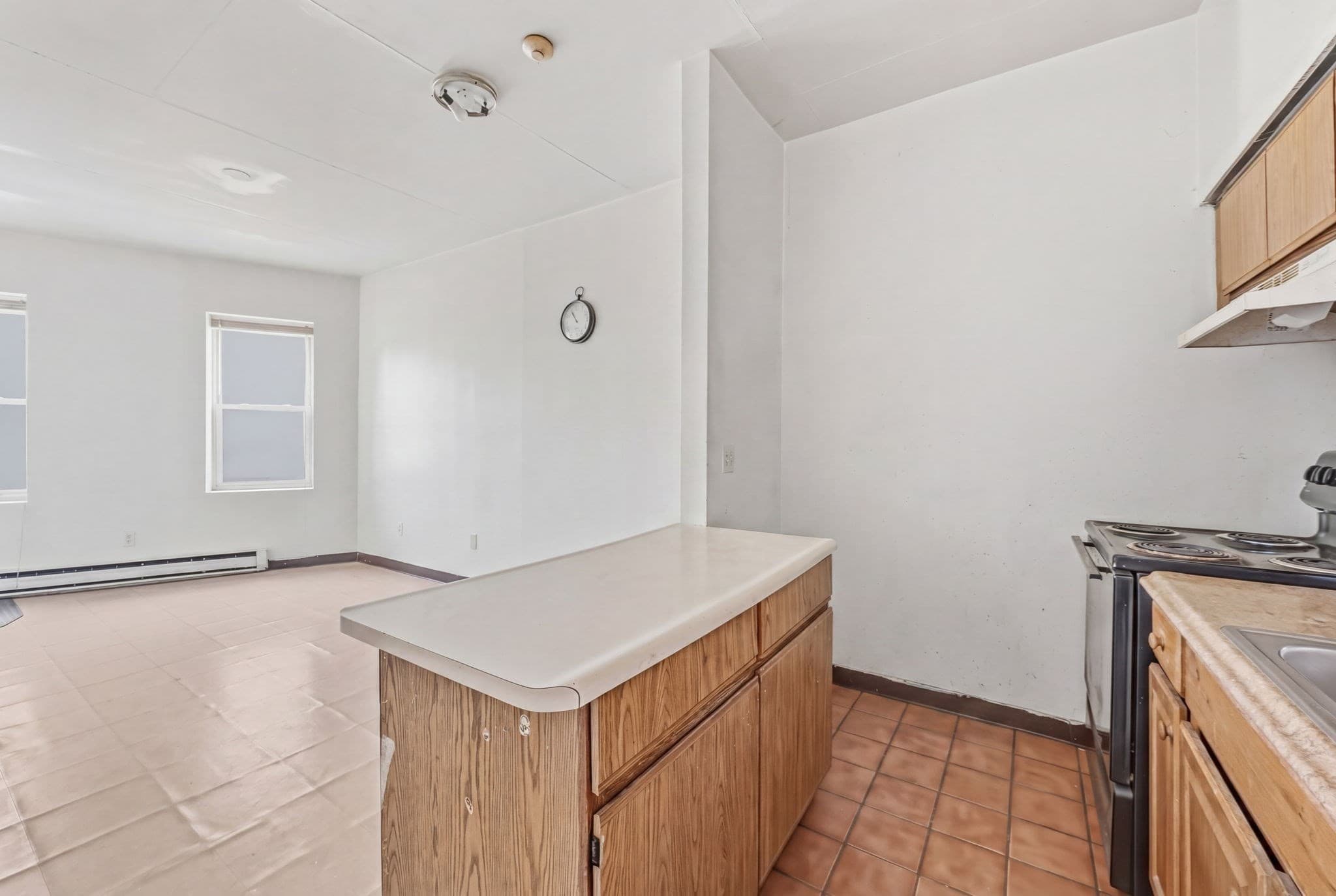 4 Family - 4 Units Up/Down at 410 Harrison Ave, Boston MA 02118, photo 13 of 22