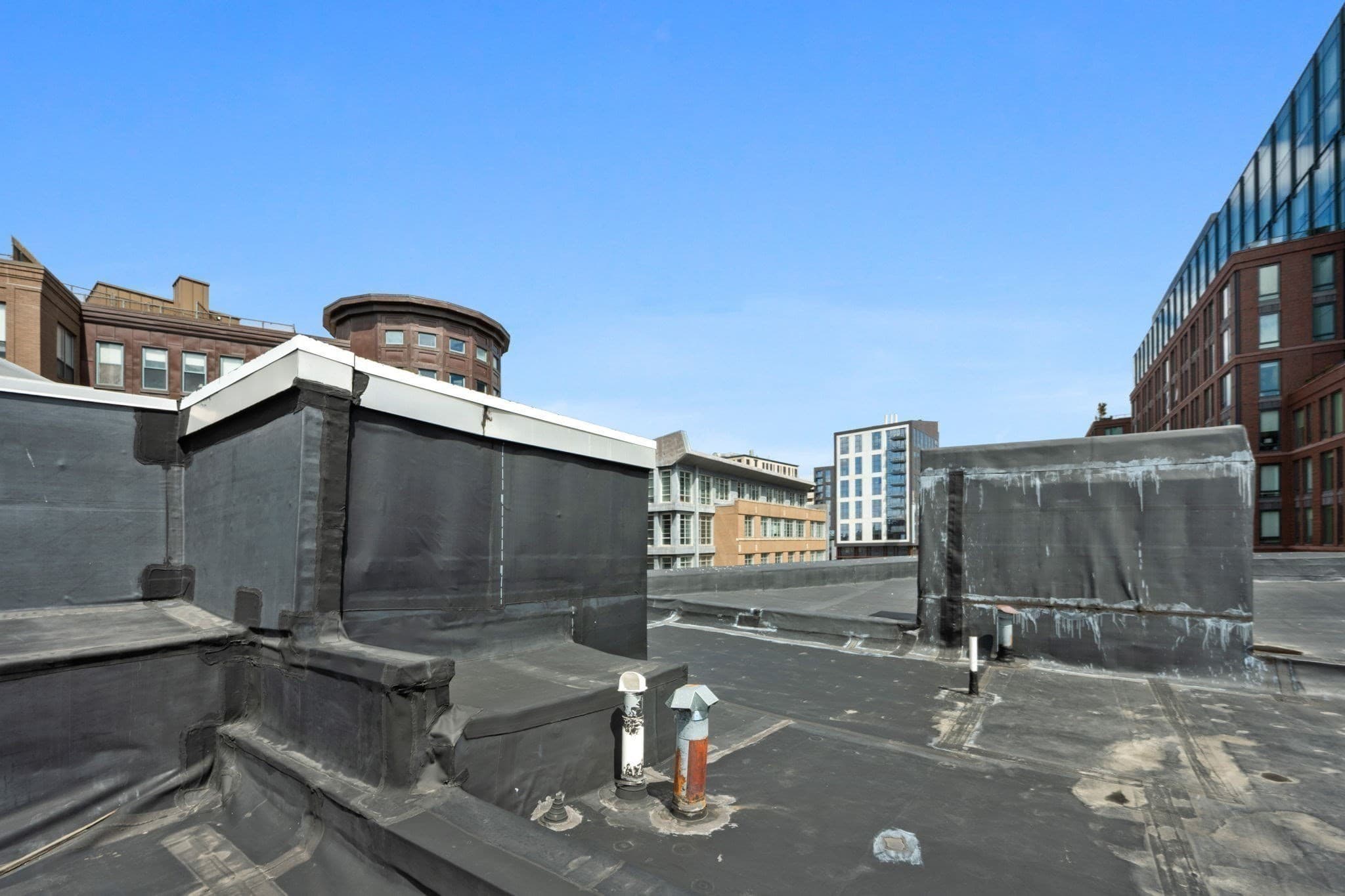 4 Family - 4 Units Up/Down at 410 Harrison Ave, Boston MA 02118, photo 17 of 22
