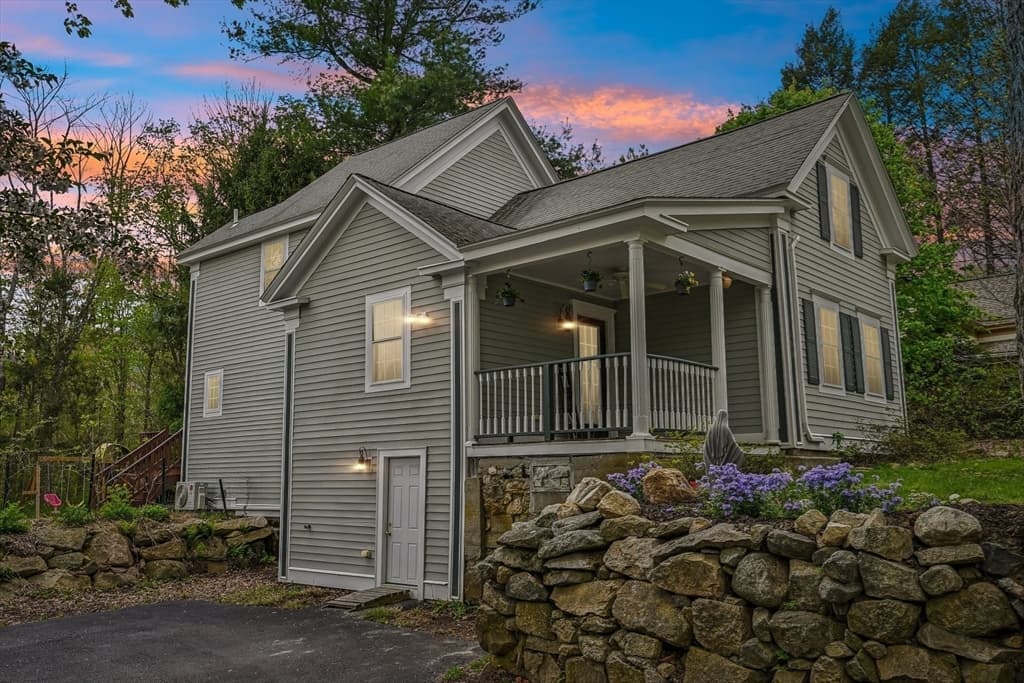 Single Family Residence at 190 Southville Rd, Southborough MA 01772, photo 2 of 34