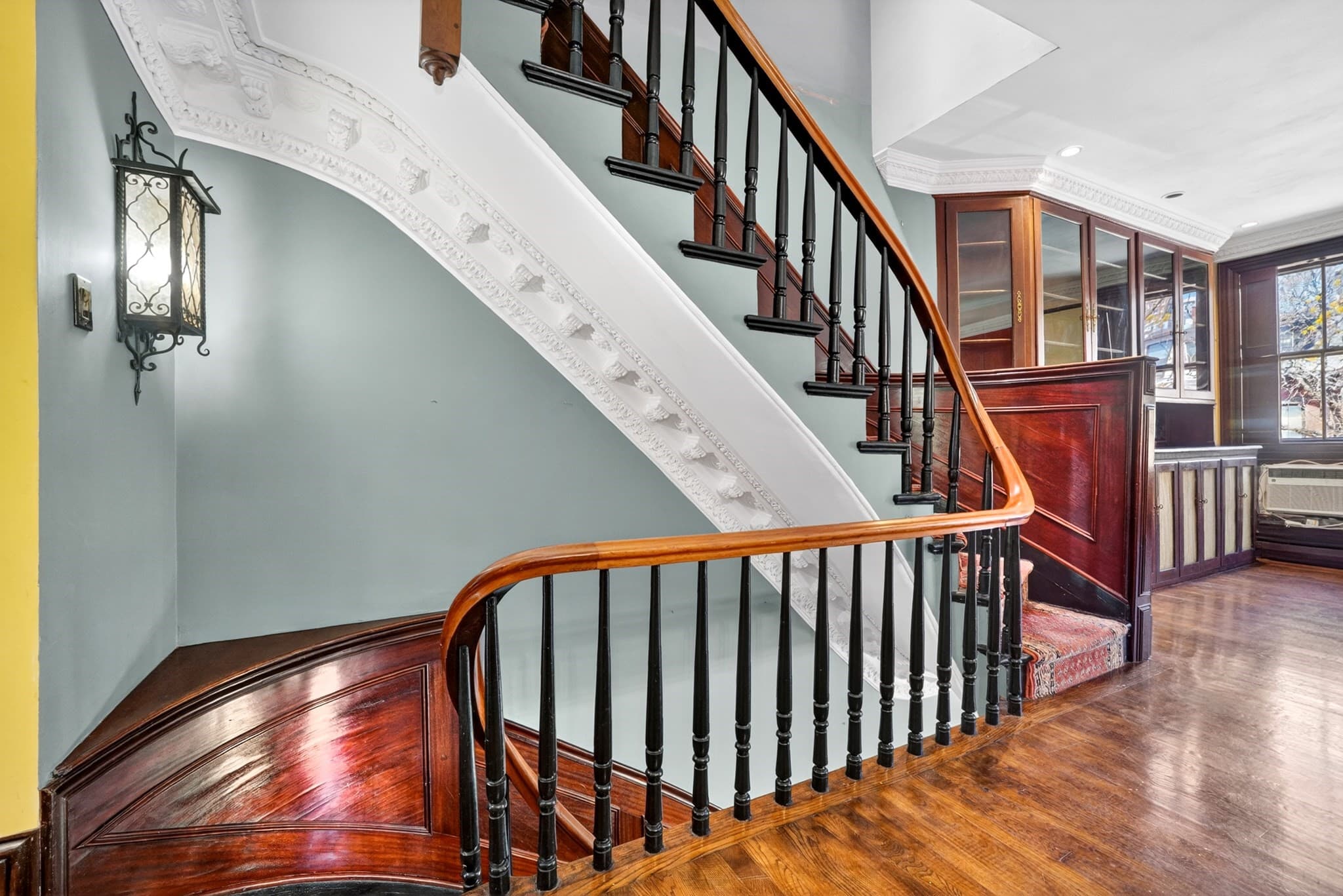 3 Family at 110 Appleton St, Boston MA 02116, photo 11 of 42