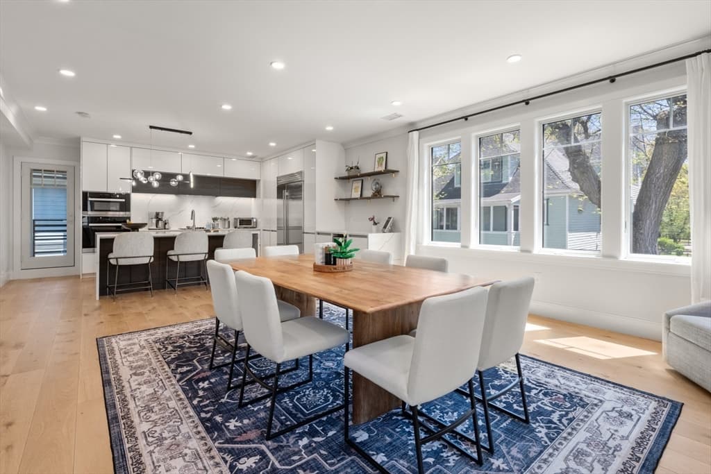 Condominium at 80 Verndale St # 80, Brookline MA 02446, photo 9 of 27