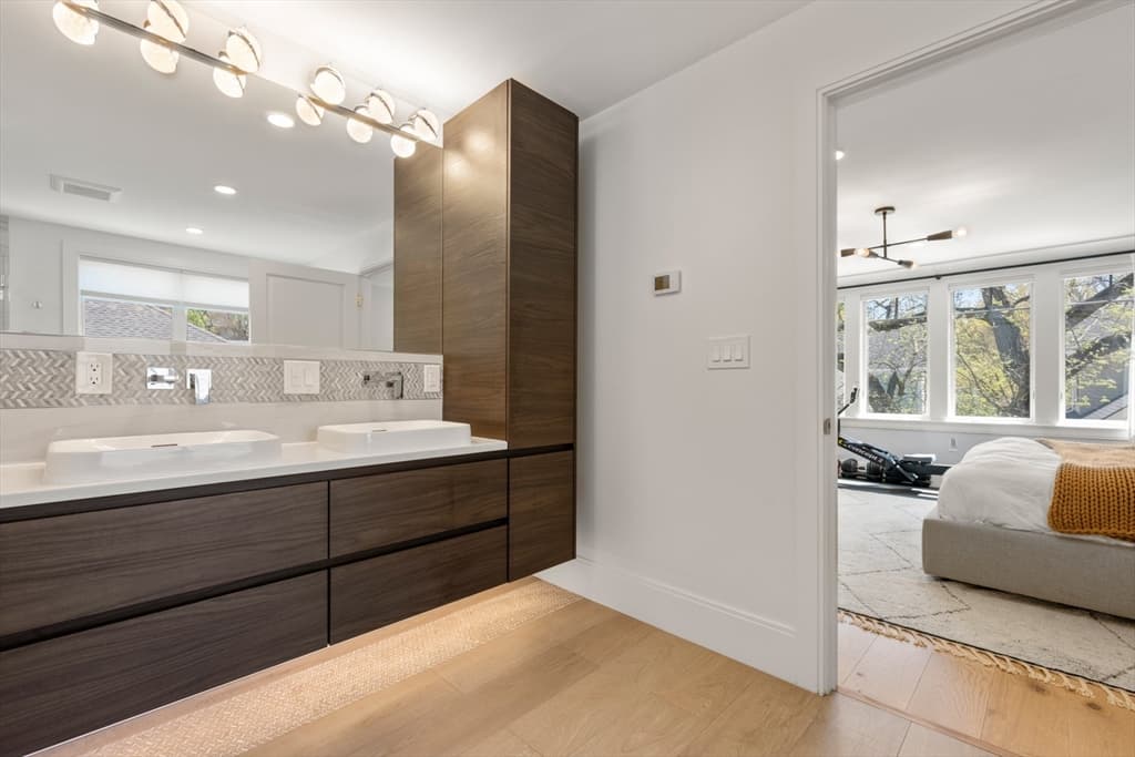 Condominium at 80 Verndale St # 80, Brookline MA 02446, photo 15 of 27