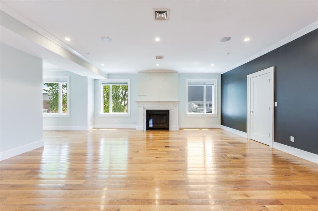 17 Vinton Street # 5, Boston MA 02127