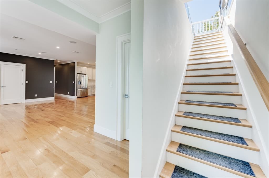 Condominium at 17 Vinton Street # 5, Boston MA 02127, photo 18 of 22