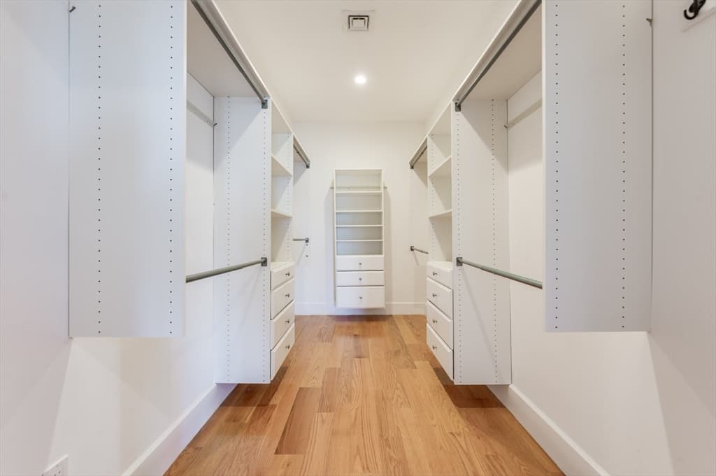 Condominium at 17 Vinton Street # 5, Boston MA 02127, photo 15 of 22