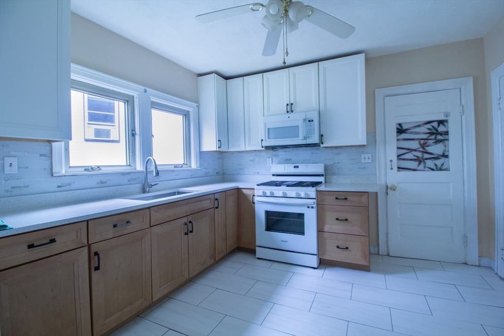 56 Raddin Grove Ave, Lynn MA 01905 photo 13