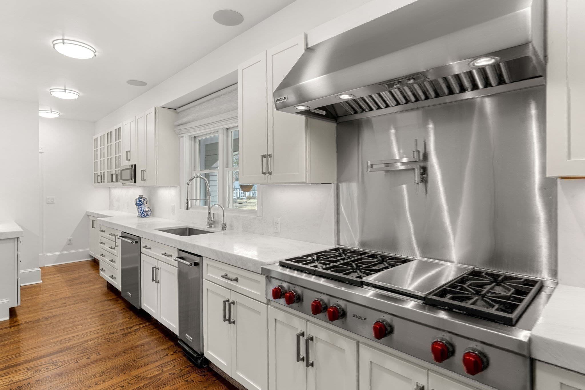 Single Family Residence at 5 Proctor St, Manchester MA 01944, Manchester, photo 11 of 38