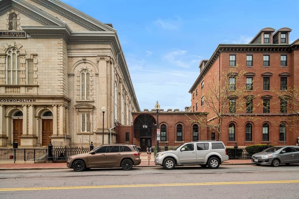 Condominium at 771 Harrison Ave # 304, Boston MA 02118, photo 25 of 26