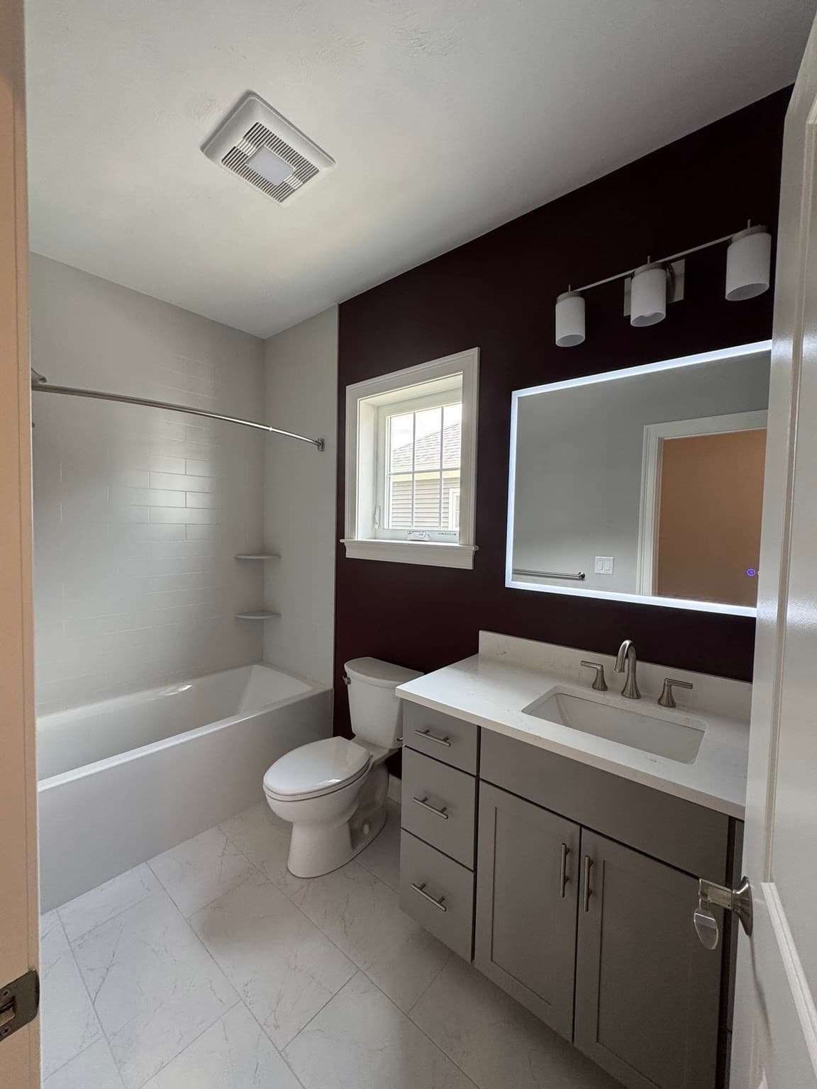 Single Family Residence at 31 Cutter Drive, Easton MA 02375, photo 9 of 19