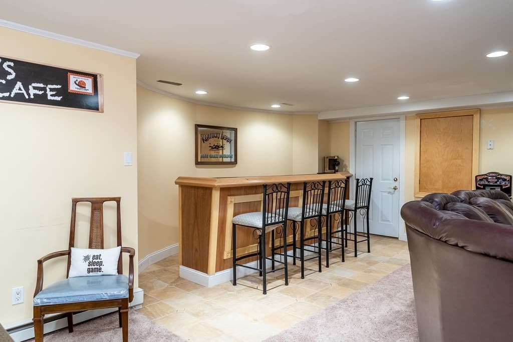Single Family Residence at 186 Tanglewood Drive, Longmeadow MA 01106, photo 42 of 42