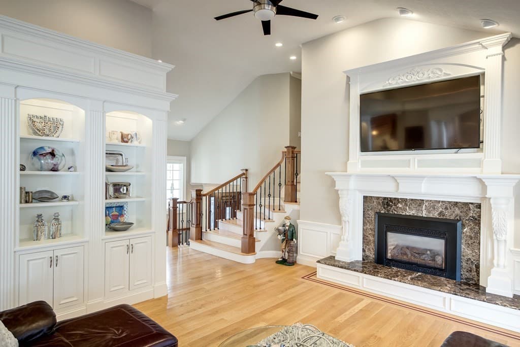 Single Family Residence at 186 Tanglewood Drive, Longmeadow MA 01106, photo 12 of 42