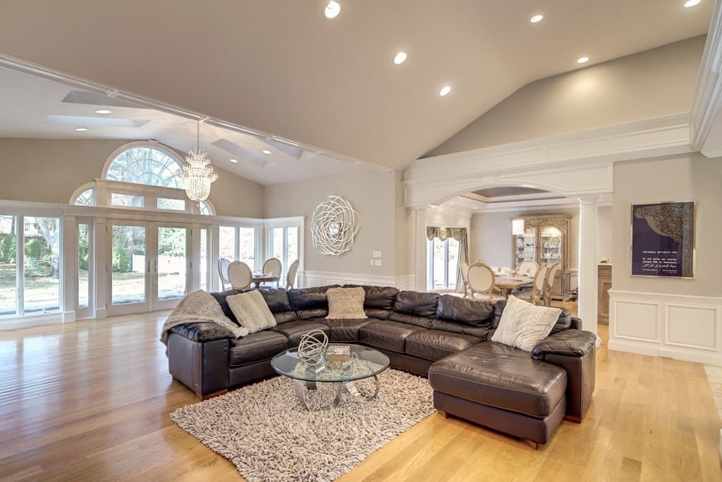 186 Tanglewood Drive, Longmeadow MA 01106