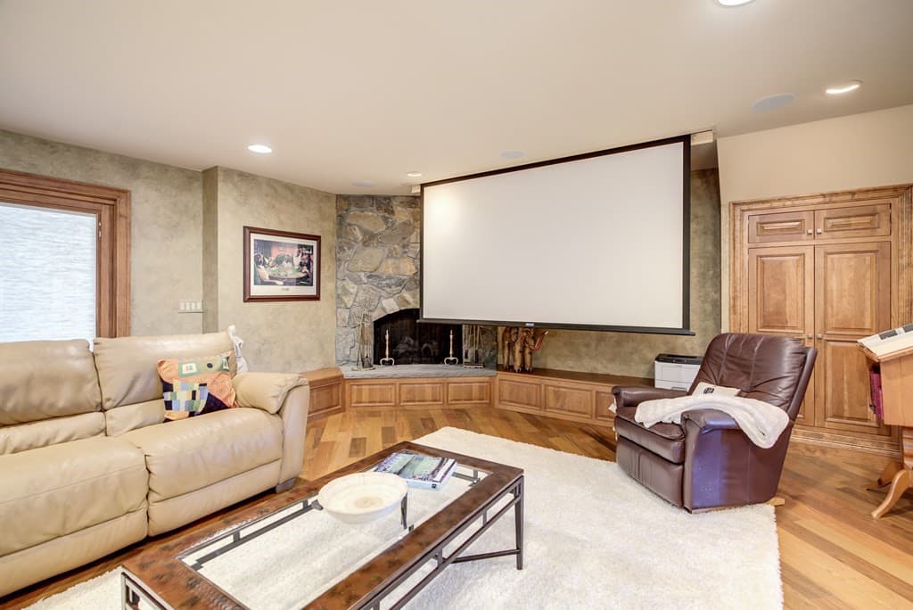 Single Family Residence at 186 Tanglewood Drive, Longmeadow MA 01106, photo 24 of 42