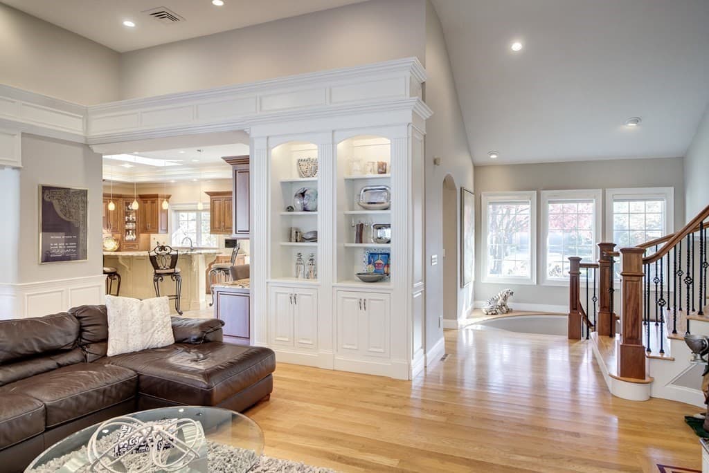 Single Family Residence at 186 Tanglewood Drive, Longmeadow MA 01106, photo 10 of 42