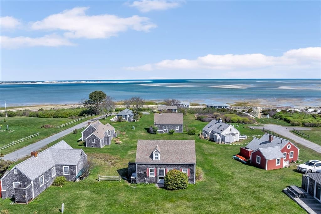 12 Vanduzer Rd # 8, Barnstable MA 02630