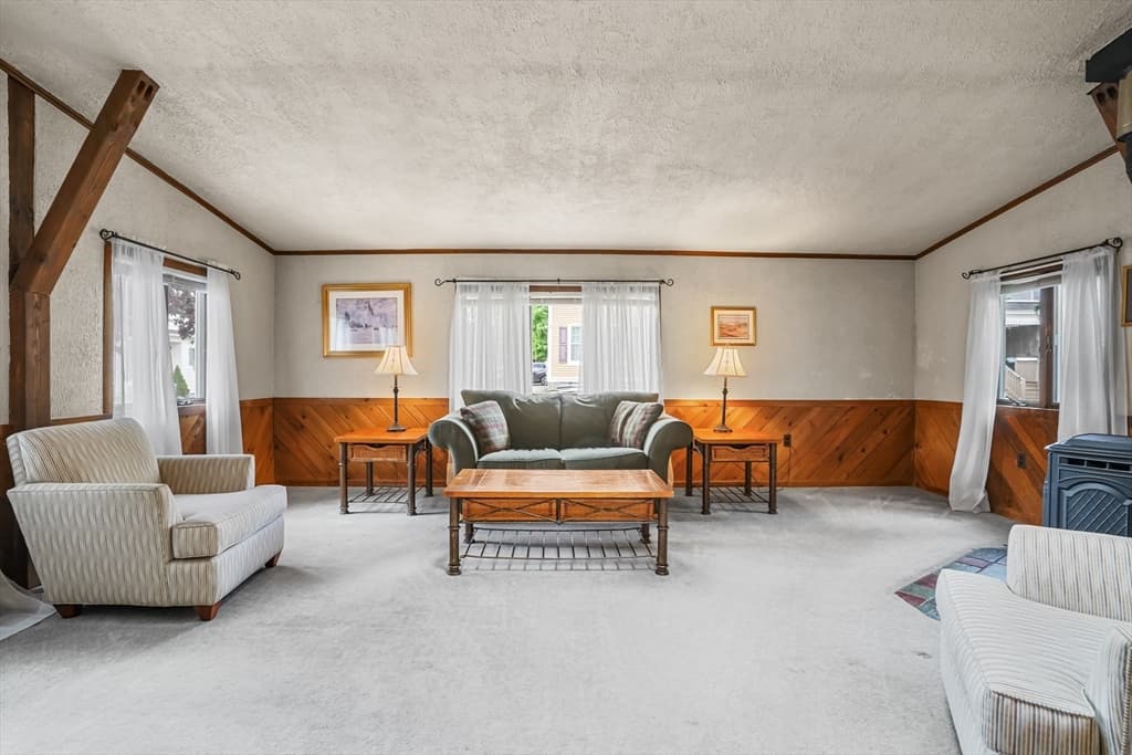 122 S Walker St, Lowell MA 01851 photo 18