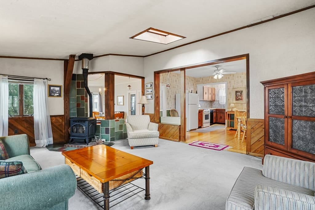 122 S Walker St, Lowell MA 01851 photo 19