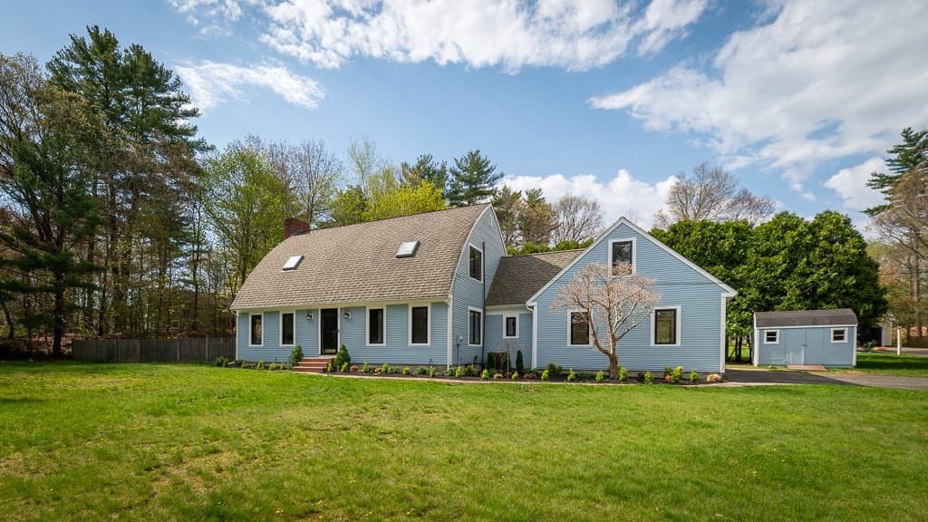 Single Family Residence at 40 Sagamore Street, Hamilton MA 01982, Hamilton, photo 2 of 42