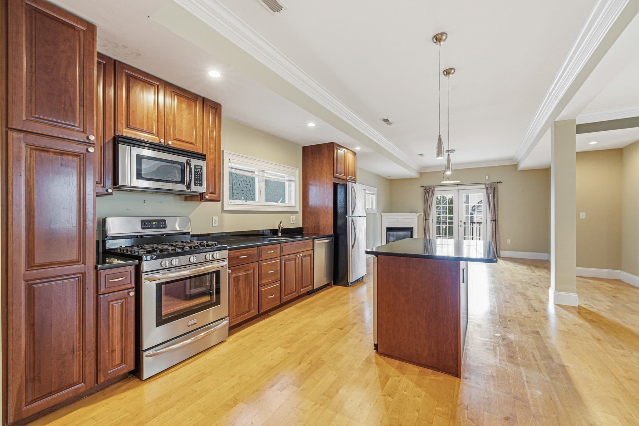 Condominium at 5 Mount Vernon St # 2, Boston MA 02125, Boston, photo 3 of 42
