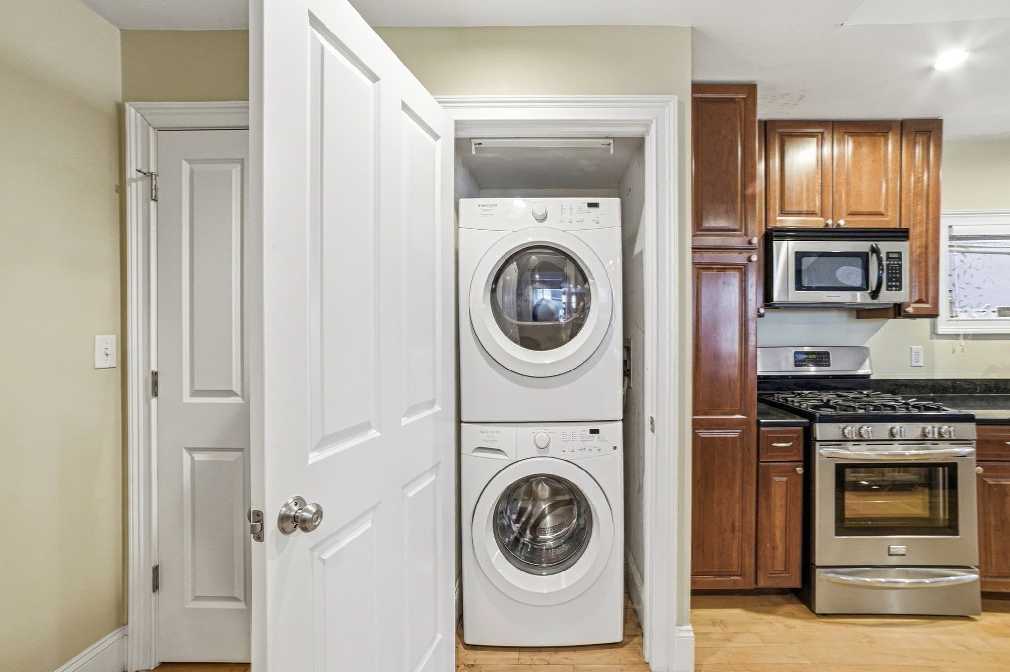 Condominium at 5 Mount Vernon St # 2, Boston MA 02125, Boston, photo 24 of 42