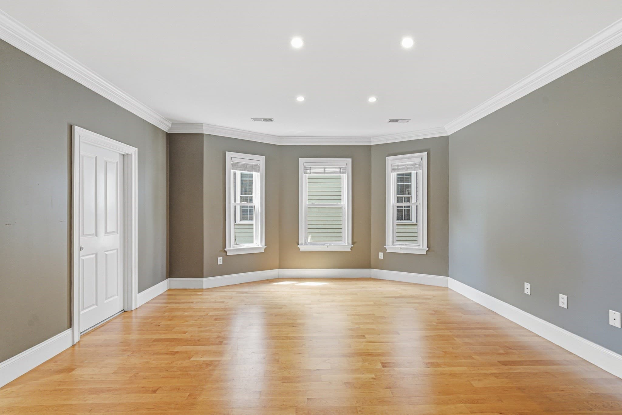 Condominium at 5 Mount Vernon St # 2, Boston MA 02125, Boston, photo 10 of 42