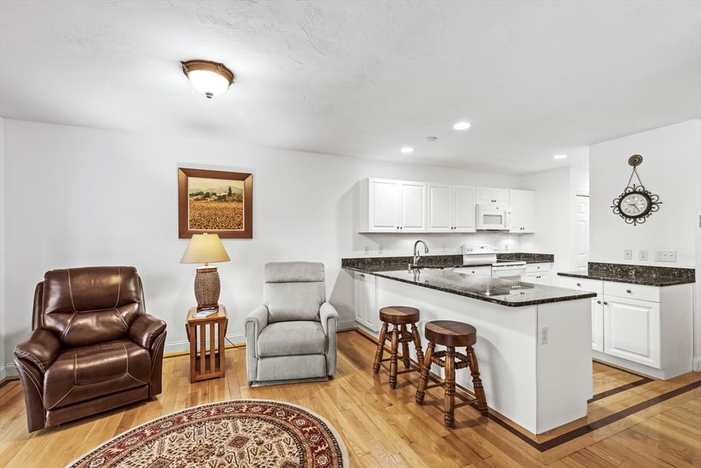 13 Laurel Hill Ct # 13, Bourne MA 02532 photo 28