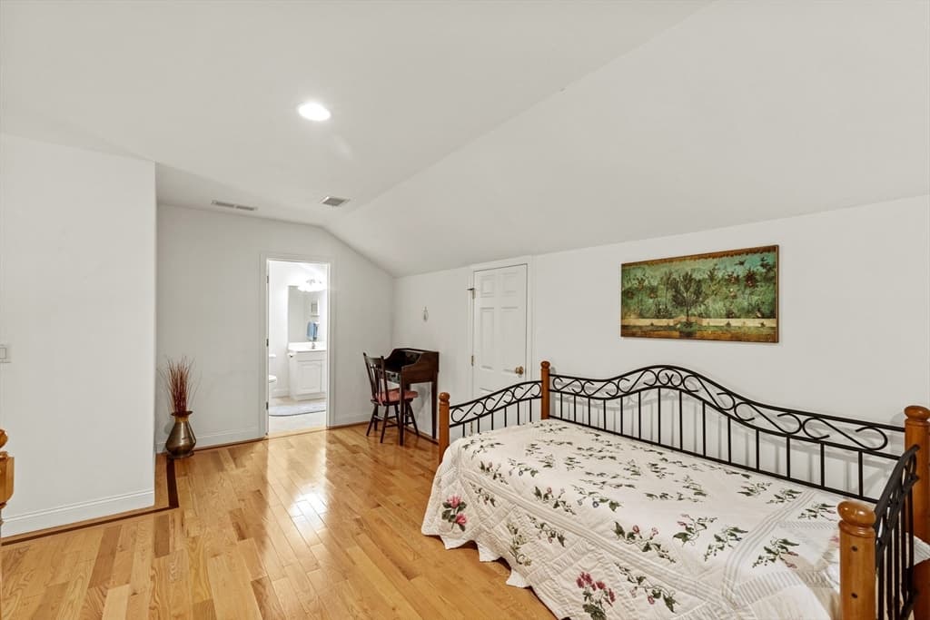 13 Laurel Hill Ct # 13, Bourne MA 02532 photo 15