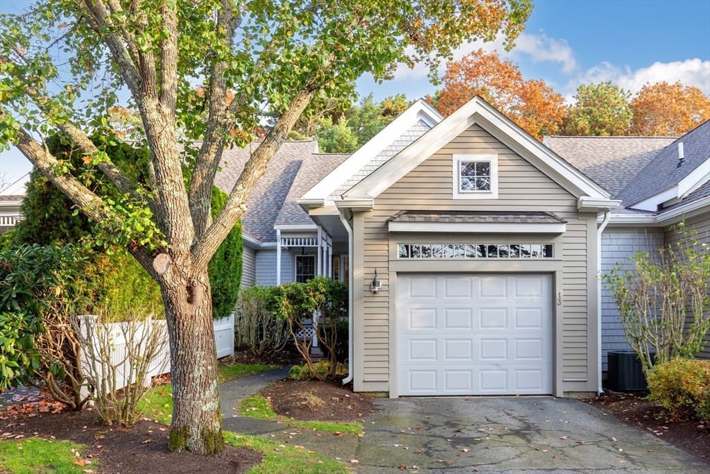 13 Laurel Hill Ct # 13, Bourne MA 02532 photo 4