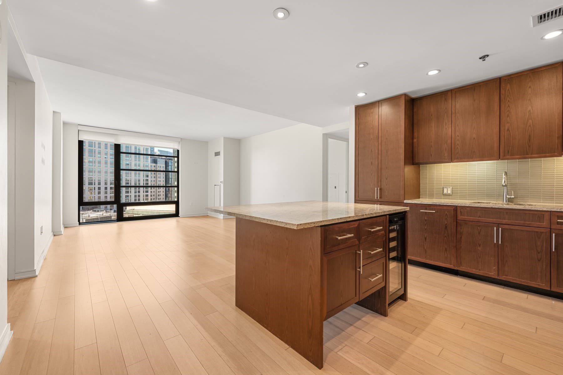 580 Washington St # 1501, Boston MA 02111