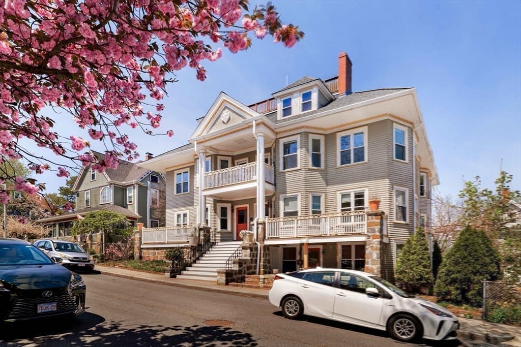 60 Dracut Street # 5, Boston MA 02124
