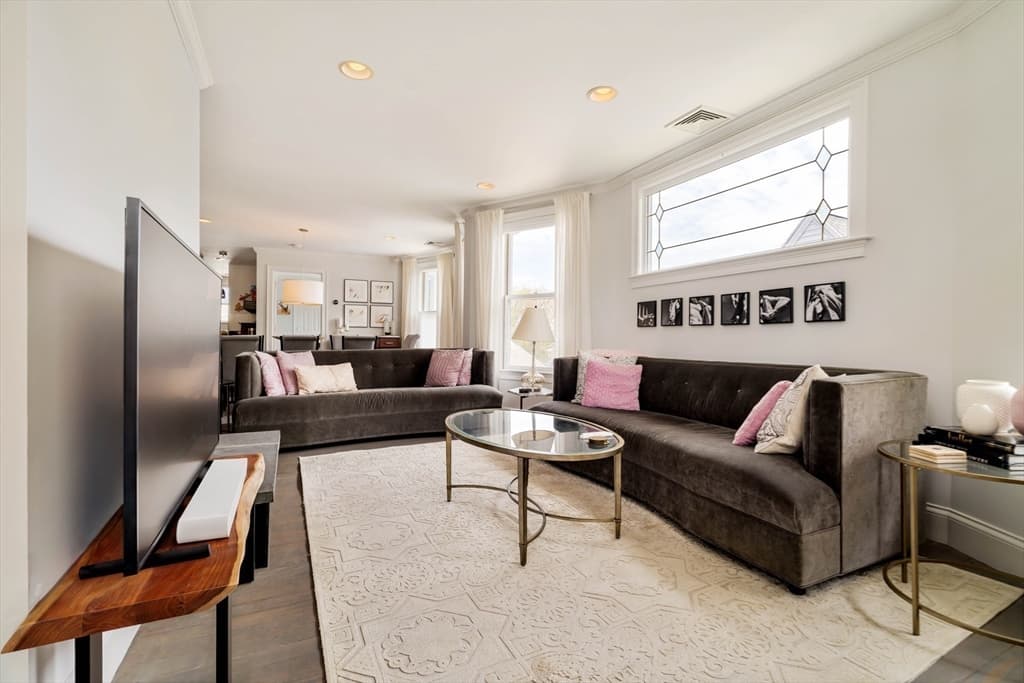 Condominium at 60 Dracut Street # 5, Boston MA 02124, Boston, photo 4 of 42