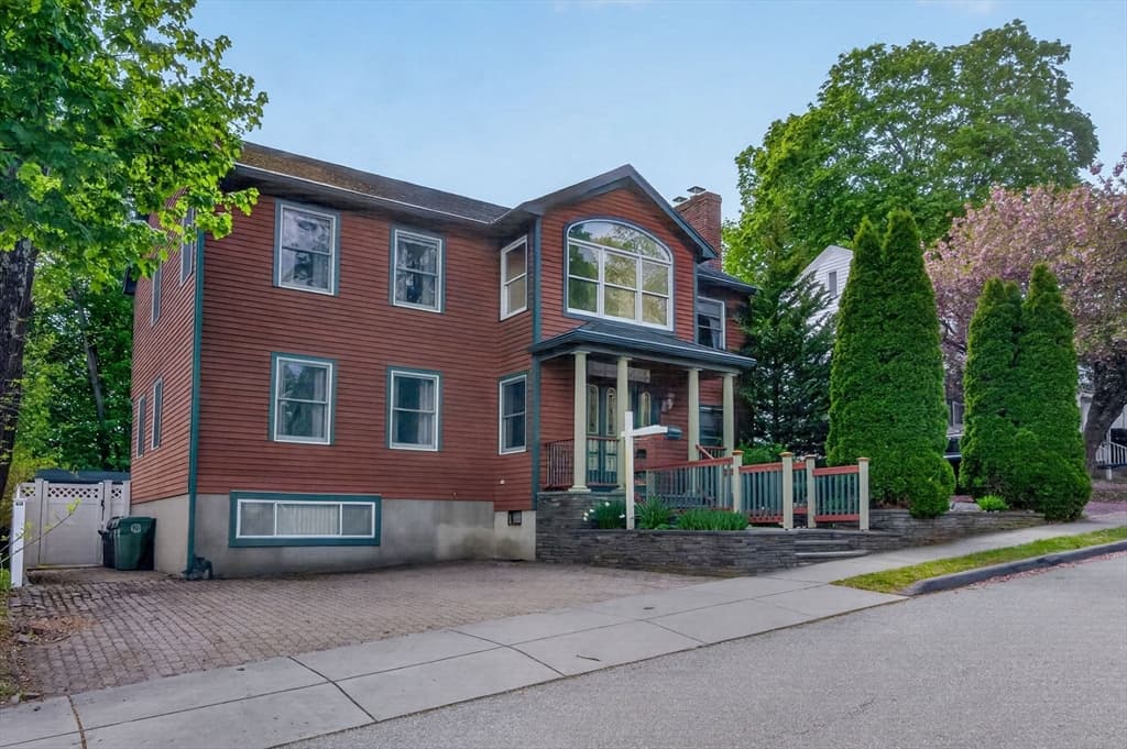 Single Family Residence at 8 Hawthorne St, Watertown MA 02472, photo 2 of 38