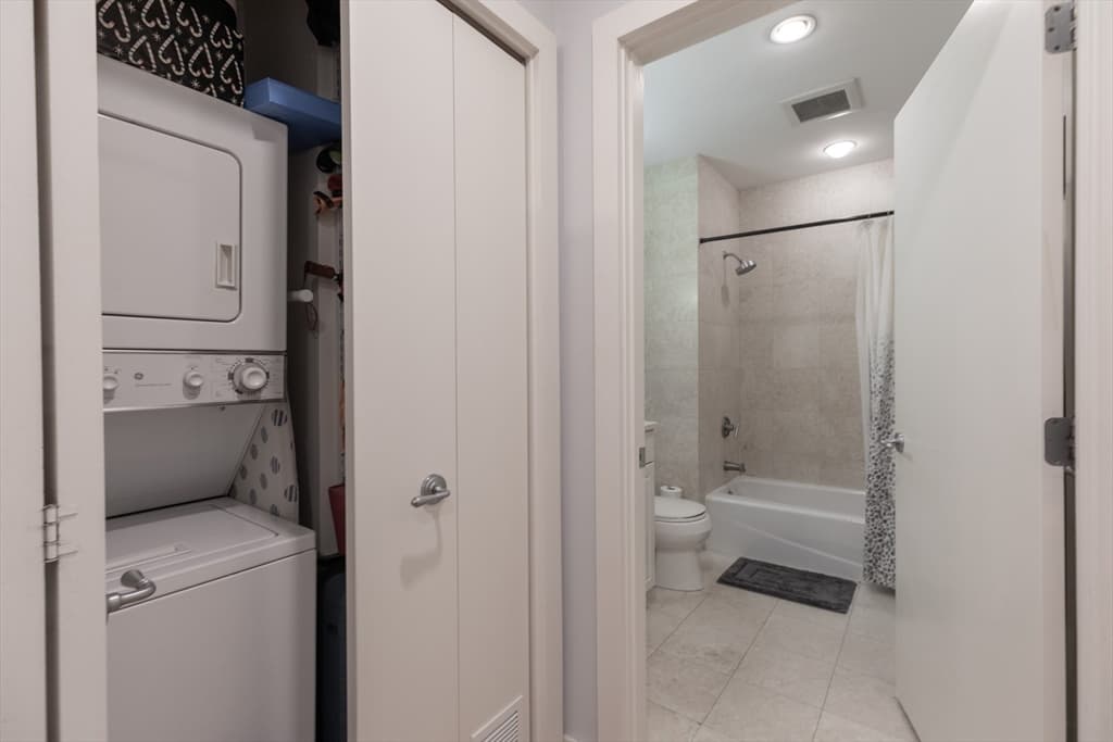Condominium at 80 Broad St # 706, Boston MA 02110, photo 7 of 14