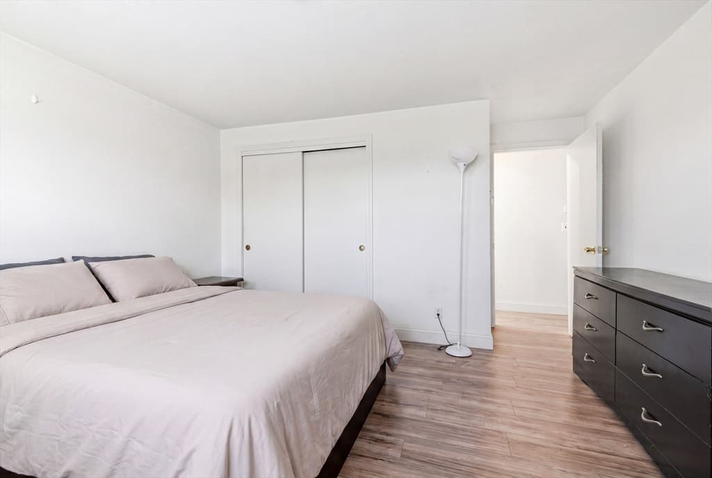 Condominium at 2 Tara Dr # 11, Weymouth MA 02188, Weymouth, photo 6 of 9